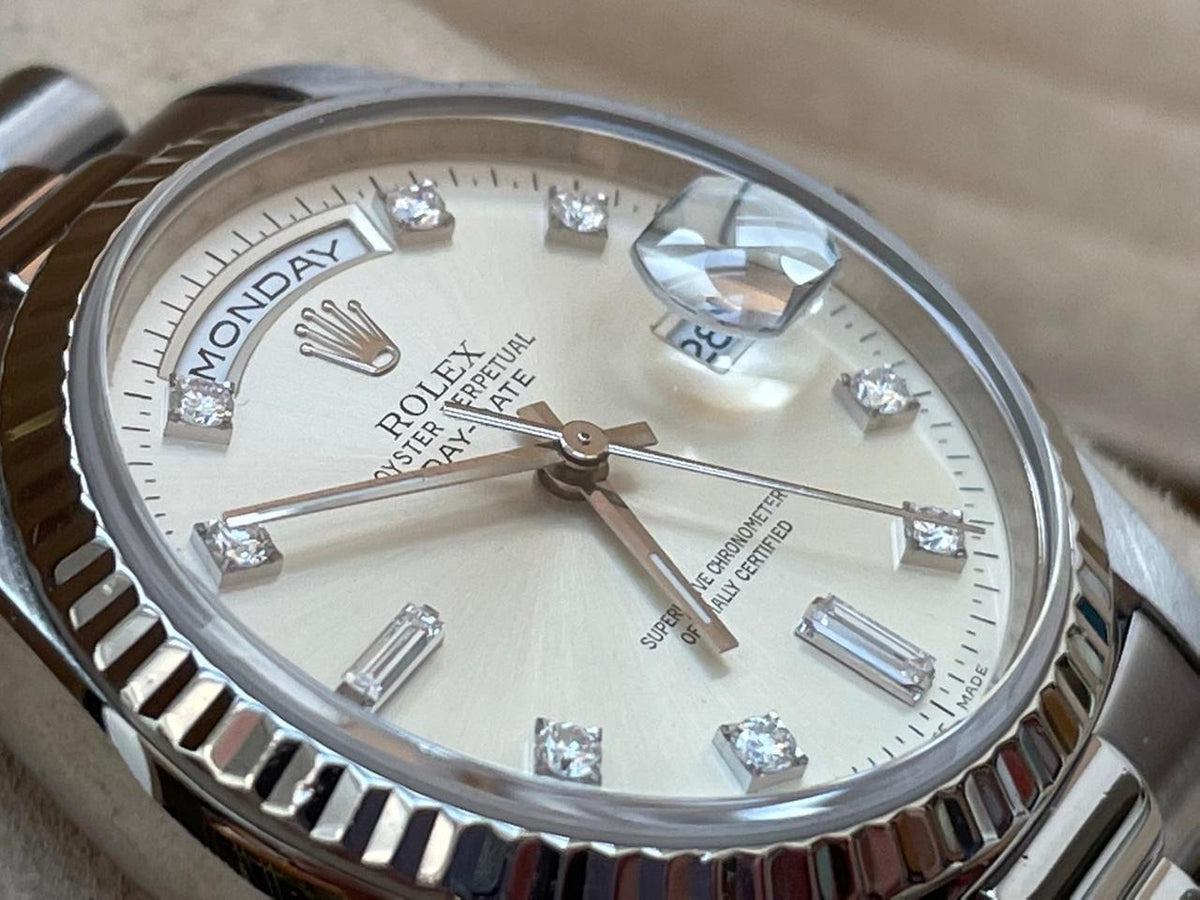 Rolex Day-Date 36 Silver Diamond Dial President Bracelet 18239 1999 Full Set