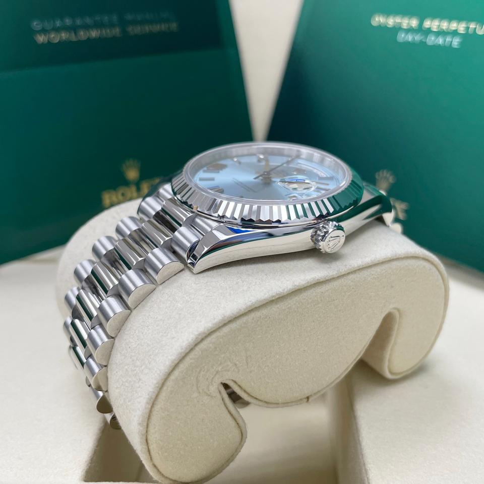 Rolex Day-Date 40 Ice Blue Roman Dial Platinum 228236 2025 Full Set
