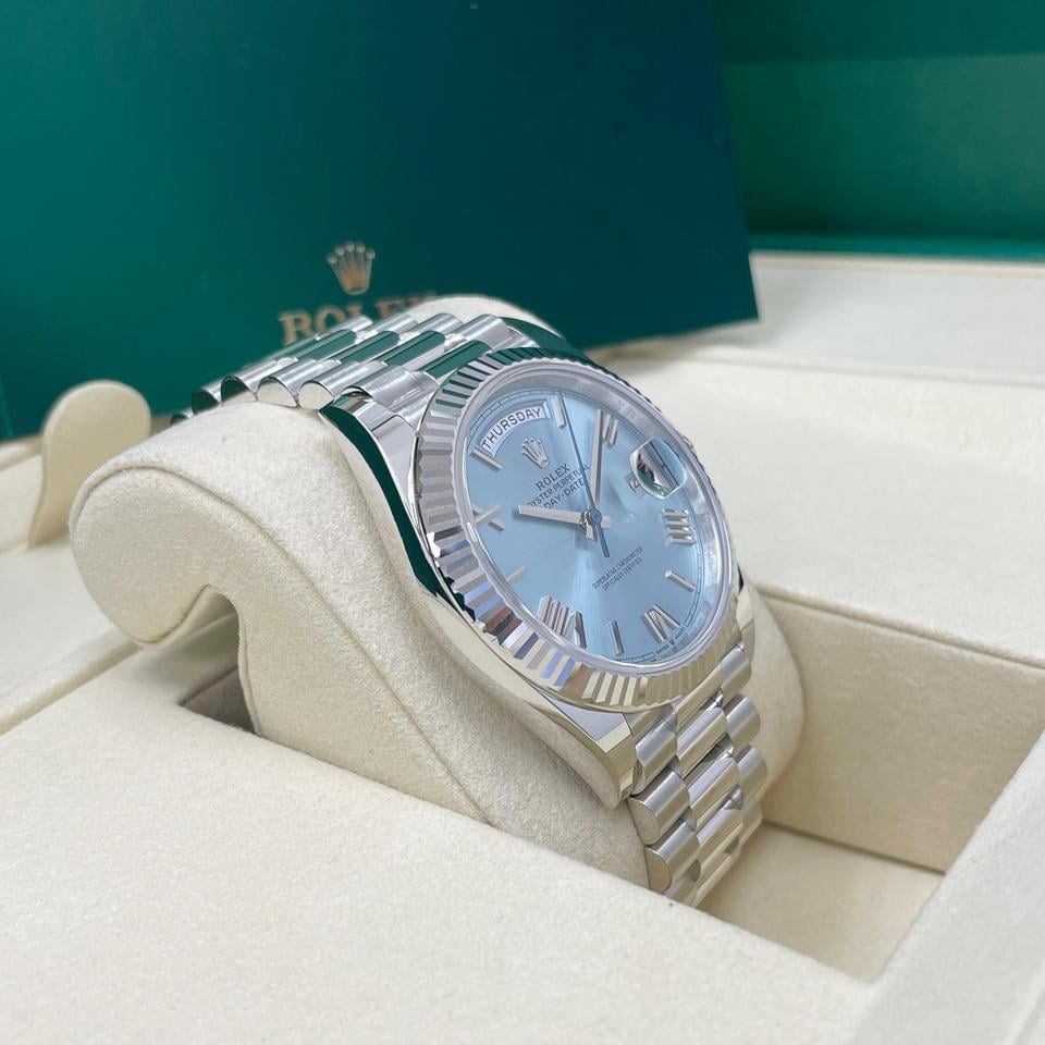 Rolex Day-Date 40 Ice Blue Roman Dial Platinum 228236 2025 Full Set