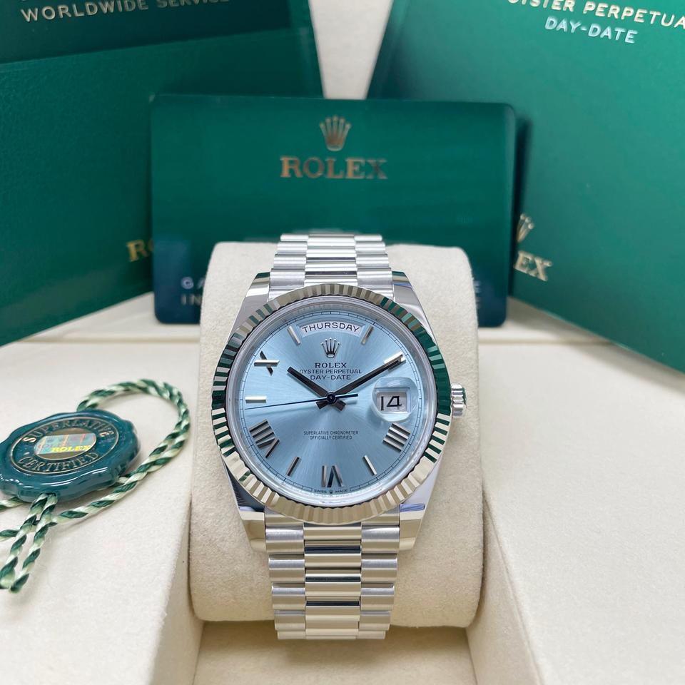 Rolex Day-Date 40 Ice Blue Roman Dial Platinum 228236 2025 Full Set