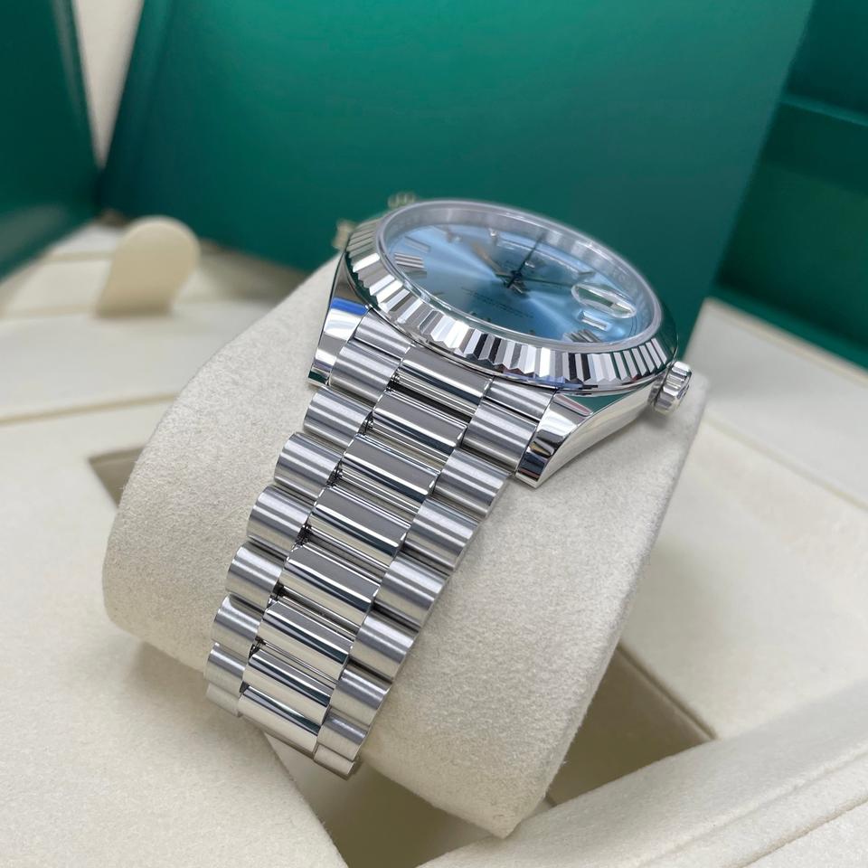 Rolex Day-Date 40 Ice Blue Roman Dial Platinum 228236 2025 Full Set