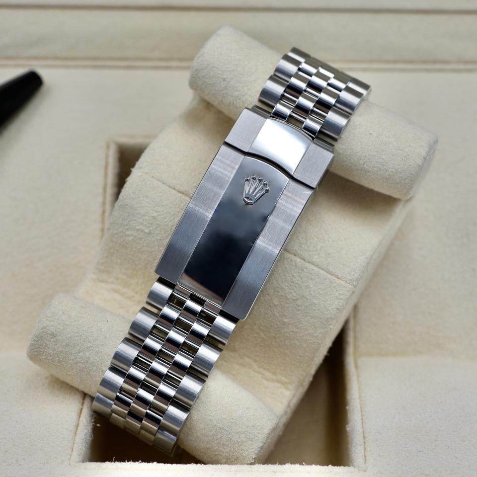 Rolex Sky-Dweller White Dial Jubilee Bracelet 326934 Full Set 2022