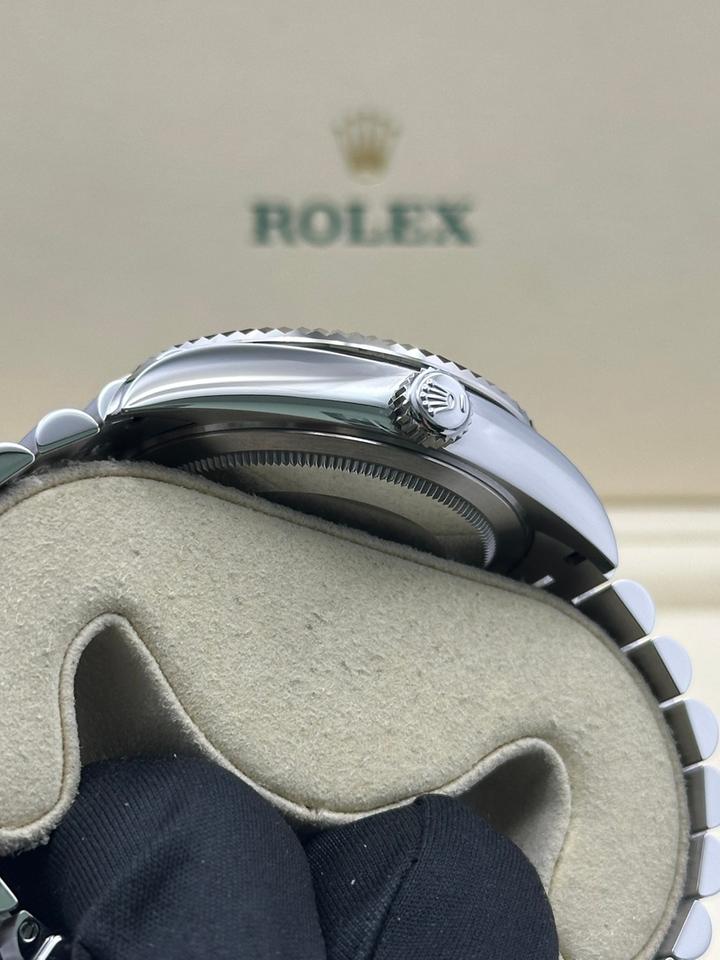 Rolex Sky-Dweller Black Dial Jubilee Bracelet 336934 Full Set 2025