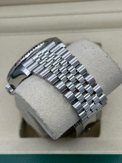 Rolex Sky-Dweller Black Dial Jubilee Bracelet 336934 Full Set 2025
