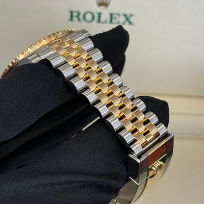 Rolex GMT-Master II 40mm Black Dial Two Tone Jubilee 126713GRNR 2026 Full Set