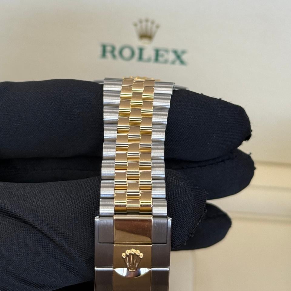 Rolex GMT-Master II 40mm Black Dial Two Tone Jubilee 126713GRNR 2026 Full Set