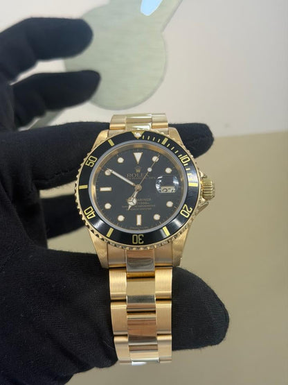 Rolex Submariner Date 16618 Black Dial Yellow Gold 40mm
