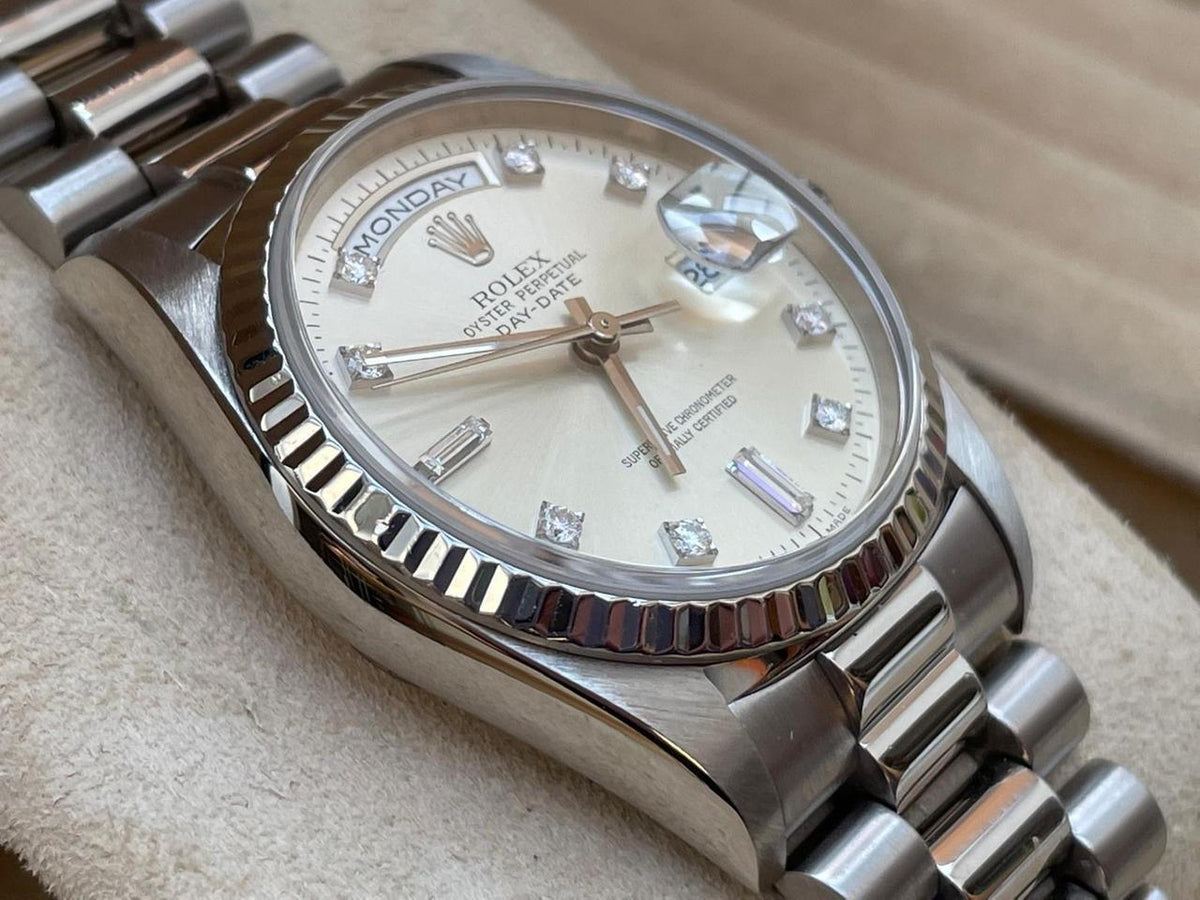 Rolex Day-Date 36 Silver Diamond Dial President Bracelet 18239 1999 Full Set