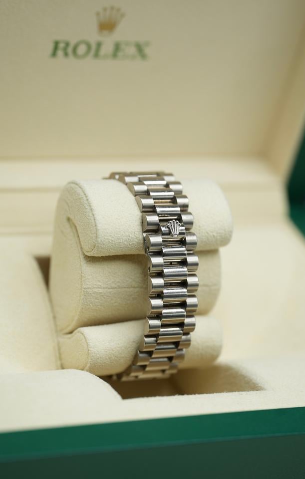 Rolex Day-Date 36 Grey Jubilee Diamond Dial White Gold 18239 1990 Full Set