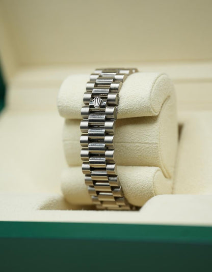 Rolex Day-Date 36 Black Diamond Dial White Gold 18239 1990 Full Set